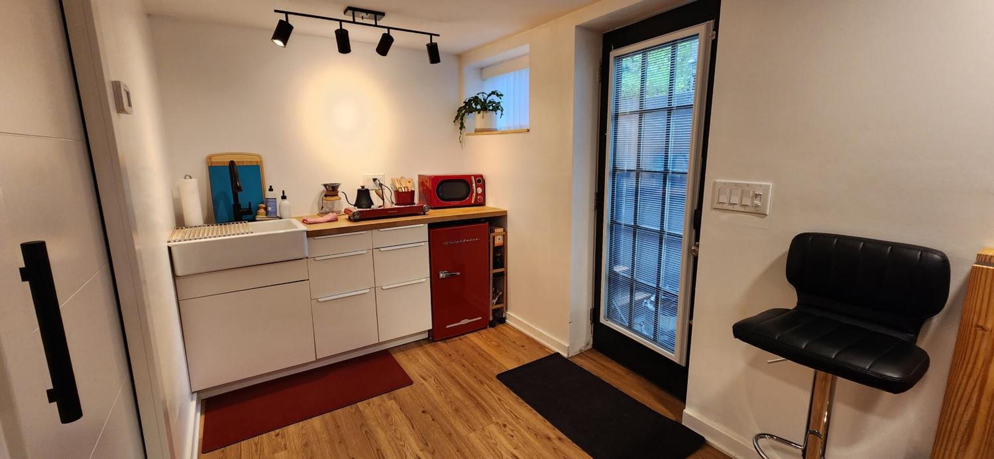 Private Studio Close To Downtown Райнбек Екстериор снимка